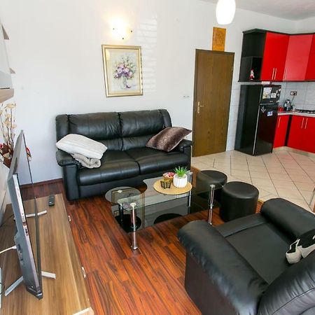 Apartman Antea Daire Kaštel Stari Dış mekan fotoğraf
