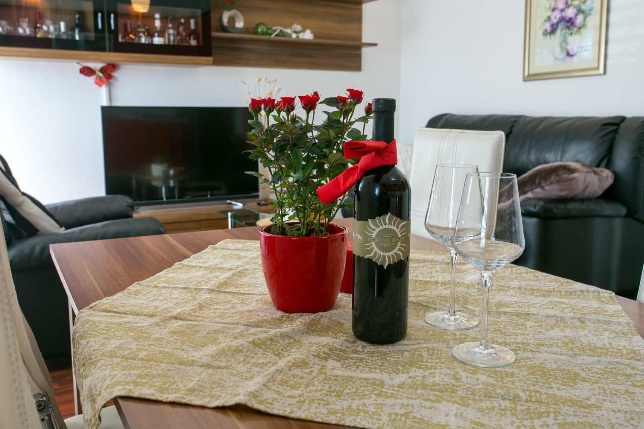 Apartman Antea Daire Kaštel Stari Dış mekan fotoğraf